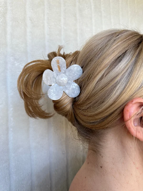 Gigi Flower Hair Clip - Pearl White